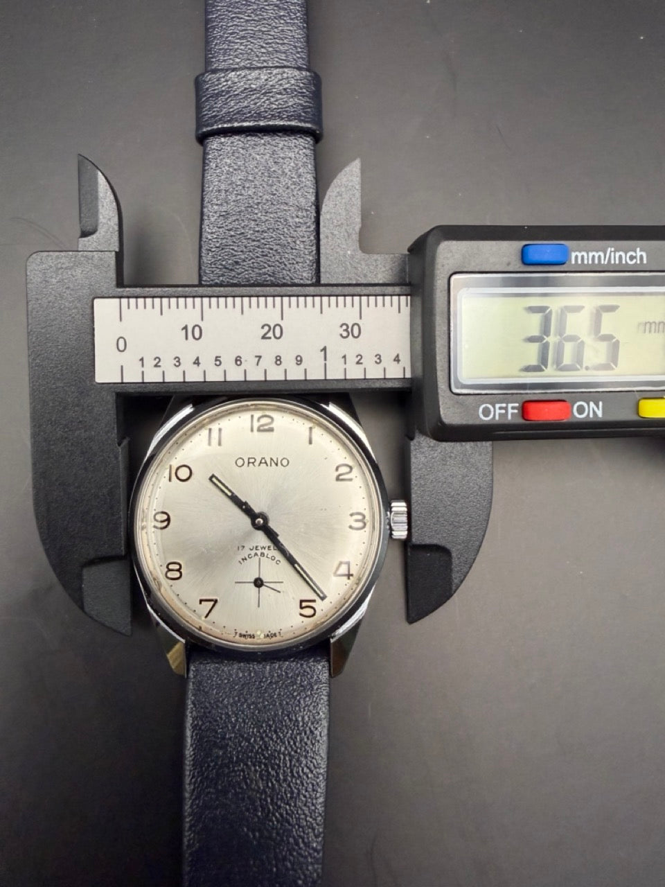 Montre Orano NOS Swiss Made chiffres arabes cadran argent FS Ferrovie dello Stato