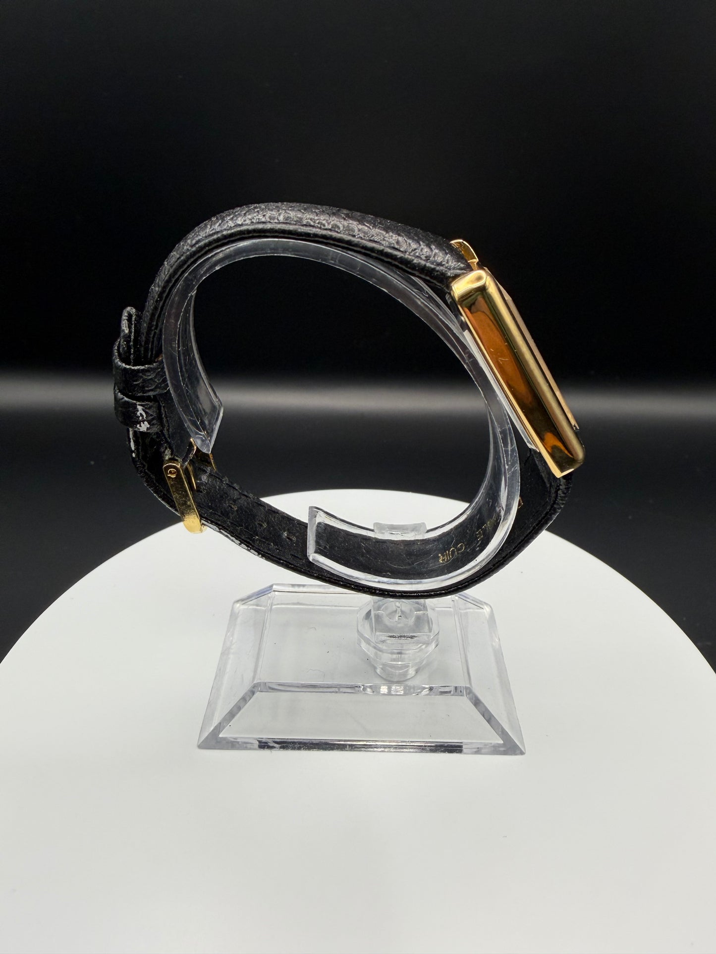 Montre LIP quartz vintage petite montre tank, cadran romain élégant