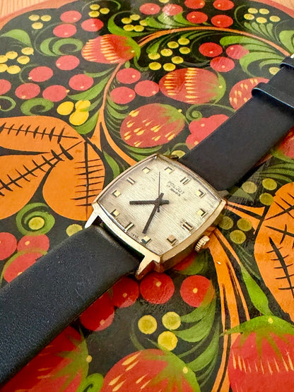 Montre Vintage POLJOT russe URSS Carrée 17 Rubis 1969