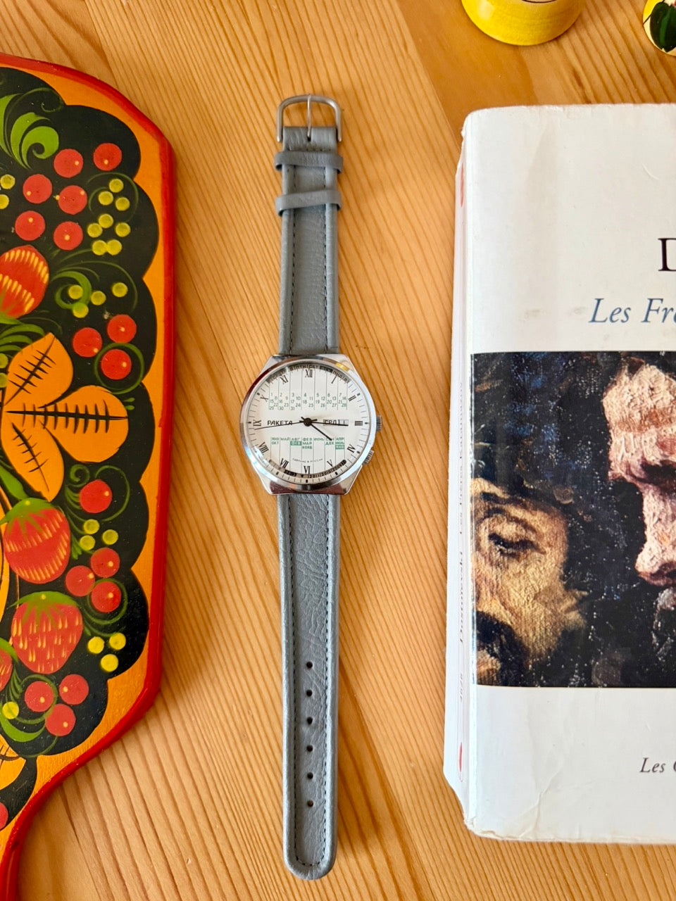 Montre Vintage Raketa russe URSS Calendrier 24h Cosmique