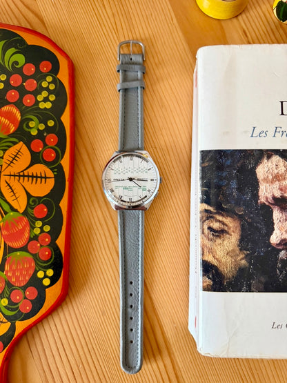 Montre Vintage Raketa russe URSS Calendrier 24h Cosmique