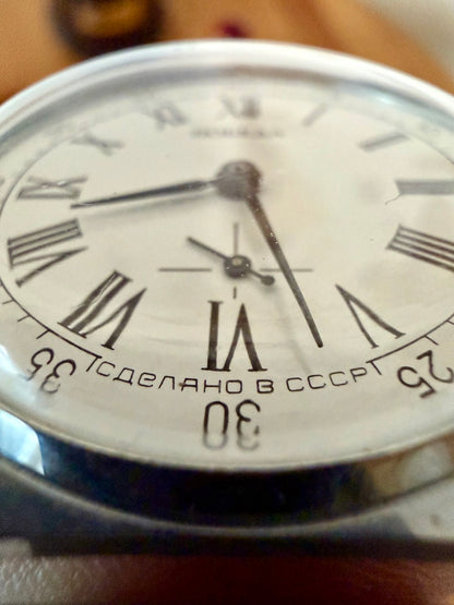 Montre Vintage Pobeda russe URSS métal 17 Rubis 1960s