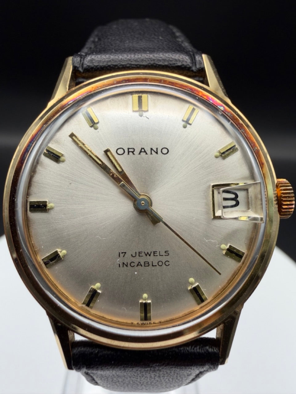 Montre Orano NOS Swiss Made Automatique day date nacre vintage