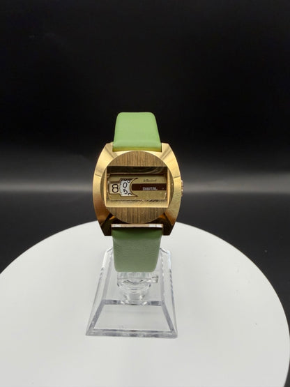 Montre Le Cheminant Digital Automatique Suisse vintage