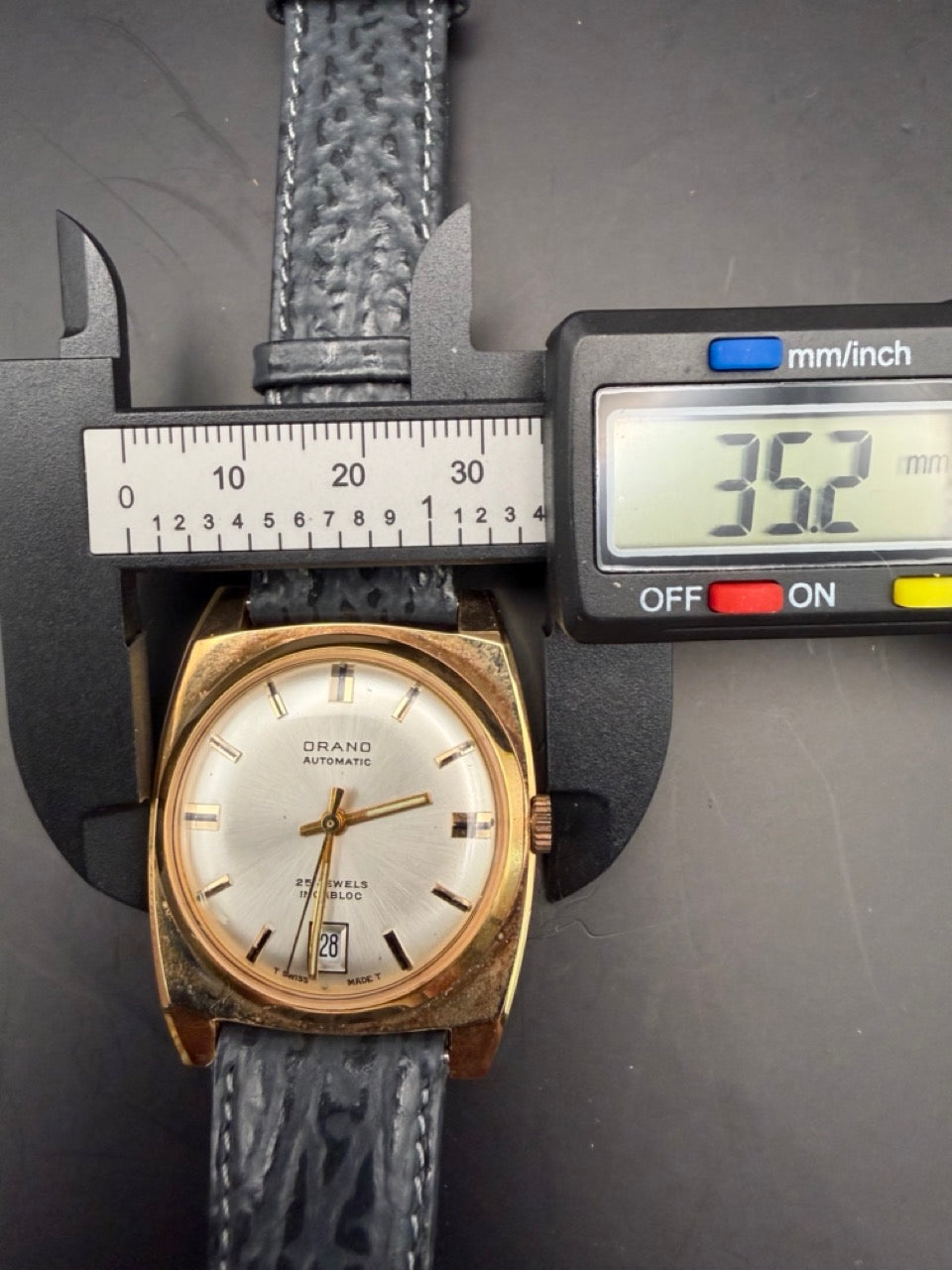 Montre Orano NOS Swiss Made Automatique day date plaqué or vintage