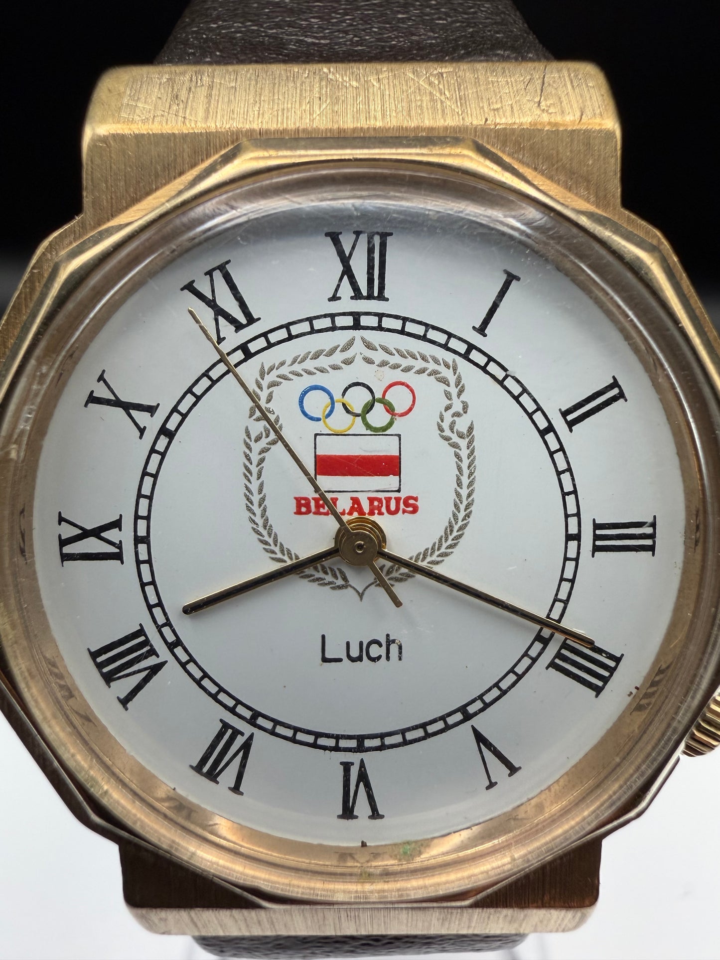 Montre vintage Luch Quartz Luch 2356 – cadran commémoratif Belarus jeux Olympique