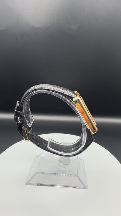 Montre LIP quartz vintage petite montre tank, cadran romain élégant